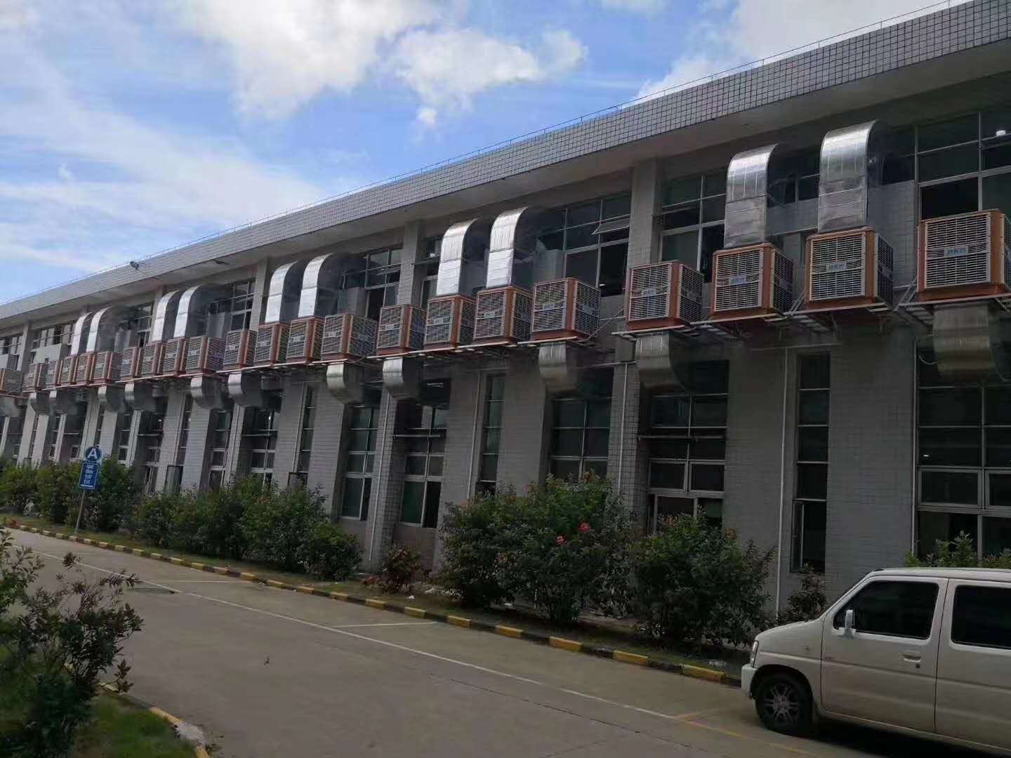 孝感某印刷廠環(huán)保空調(diào)通風(fēng)降溫案例