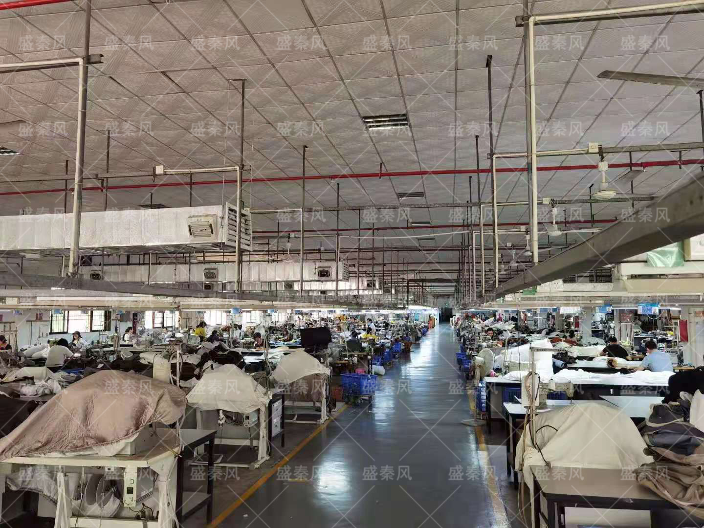 湖北漢川某服裝廠車間降溫通風(fēng)采用環(huán)?？照{(diào)工程
