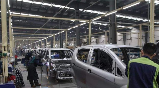 廠房降溫工業(yè)大吊扇對汽車制造車間環(huán)境有什么改善？